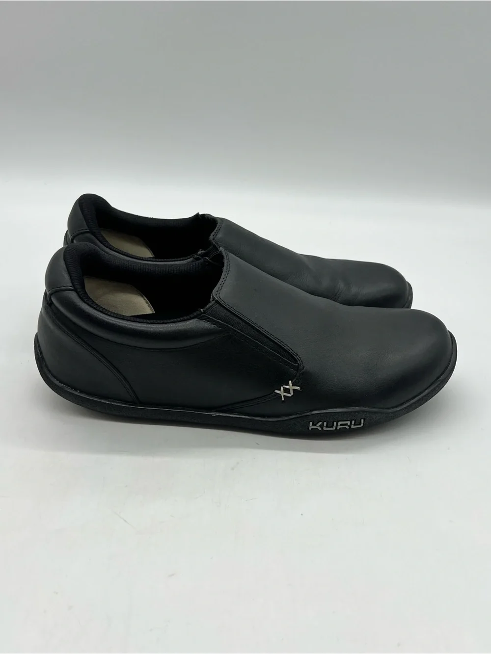 Kuru Kivi II Mens 10.5 Black Leather Slip On Loafers Wide Comfort Walking Shoes
